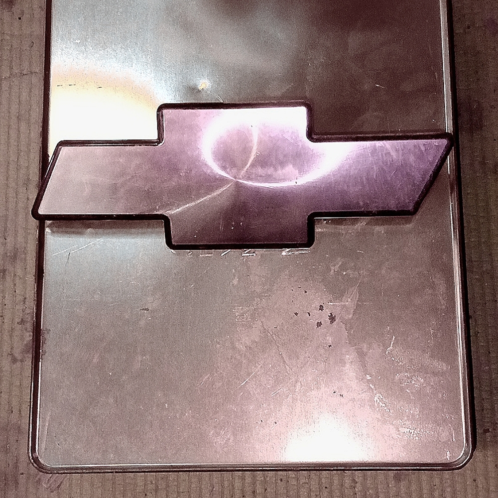 Vintage Chevrolet Chevy Bowtie Emblem